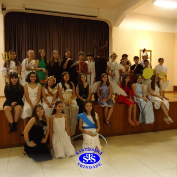 Festa do Olimpo, com alunos do 6º ano