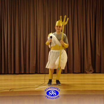 Festa do Olimpo, com alunos do 6º ano