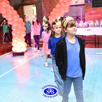 Crianças do 1º e 2º ano expressam todo o seu amor nas homenagens às mães