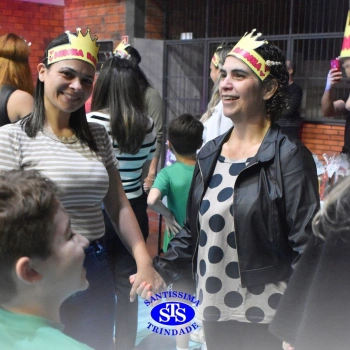 Crianças do 1º e 2º ano expressam todo o seu amor nas homenagens às mães