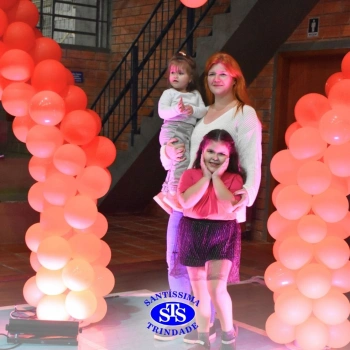 Crianças do 1º e 2º ano expressam todo o seu amor nas homenagens às mães
