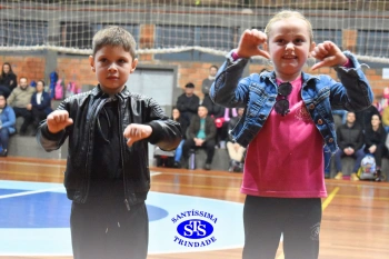 Homenagem aos pais dos alunos do Infantil 1, 2, 3 e 4