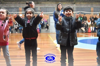 Homenagem aos pais dos alunos do Infantil 1, 2, 3 e 4