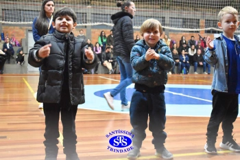 Homenagem aos pais dos alunos do Infantil 1, 2, 3 e 4