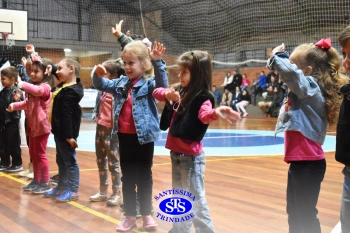 Homenagem aos pais dos alunos do Infantil 1, 2, 3 e 4