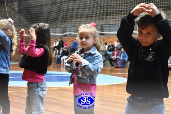 Homenagem aos pais dos alunos do Infantil 1, 2, 3 e 4