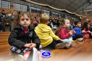 Homenagem aos pais dos alunos do Infantil 4