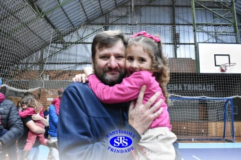 Homenagem aos pais dos alunos do Infantil 4