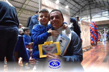 Homenagem aos pais dos alunos do Infantil 4