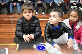 Homenagem aos pais dos alunos do Infantil 1, 2, 3 e 4