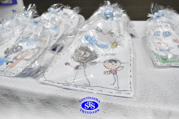 Homenagem aos pais dos alunos do Infantil 4