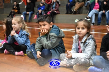 Homenagem aos pais dos alunos do Infantil 1, 2, 3 e 4