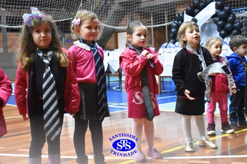 Homenagem aos pais dos alunos do Infantil 1, 2, 3 e 4