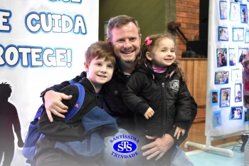 Homenagem aos pais dos alunos do Infantil 1, 2, 3 e 4