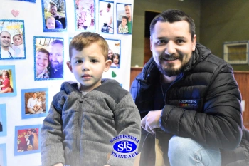 Homenagem aos pais dos alunos do Infantil 1, 2, 3 e 4