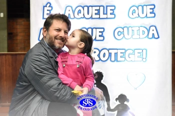 Homenagem aos pais dos alunos do Infantil 1, 2, 3 e 4
