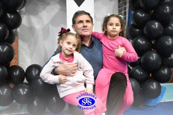 Homenagem aos pais dos alunos do Infantil 1, 2, 3 e 4
