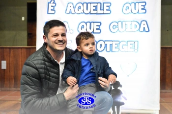 Homenagem aos pais dos alunos do Infantil 1, 2, 3 e 4