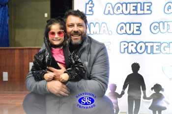 Homenagem aos pais dos alunos do Infantil 1, 2, 3 e 4