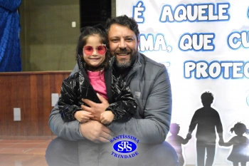 Homenagem aos pais dos alunos do Infantil 1, 2, 3 e 4