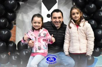 Homenagem aos pais dos alunos do Infantil 1, 2, 3 e 4