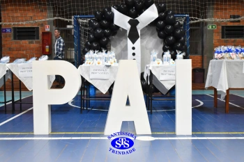 Homenagem aos pais dos alunos do Infantil 1, 2, 3 e 4