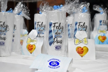 Homenagem aos pais dos alunos do Infantil 1, 2, 3 e 4