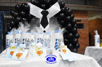Homenagem aos pais dos alunos do Infantil 1, 2, 3 e 4