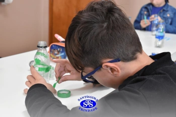Alunos confeccionam ampulheta para cronometrar o tempo | 2º ano