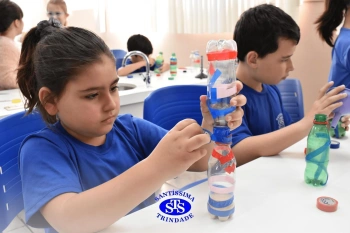 Alunos confeccionam ampulheta para cronometrar o tempo | 2º ano