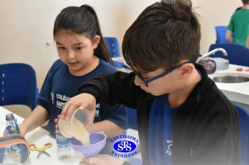 Alunos confeccionam ampulheta para cronometrar o tempo | 2º ano
