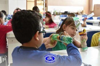 Alunos confeccionam ampulheta para cronometrar o tempo | 2º ano