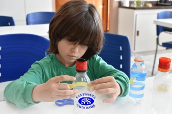 Alunos confeccionam ampulheta para cronometrar o tempo | 2º ano