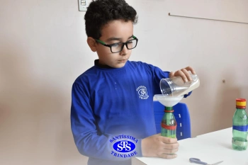 Alunos confeccionam ampulheta para cronometrar o tempo | 2º ano