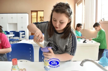 Alunos confeccionam ampulheta para cronometrar o tempo | 2º ano