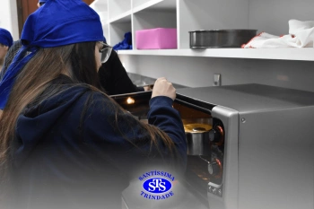 Alunos criam pratos a partir do reaproveitamento de alimentos | 3ª série E.M.