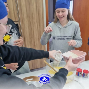 Alunos criam pratos a partir do reaproveitamento de alimentos | 3ª série E.M.