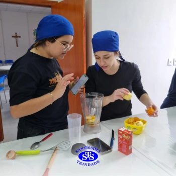 Alunos criam pratos a partir do reaproveitamento de alimentos | 3ª série E.M.