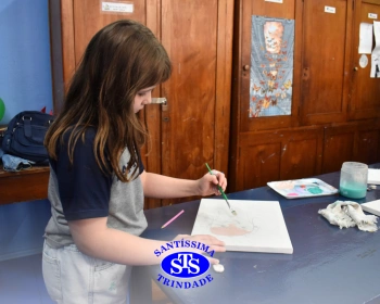 4º ano participa de Oficina de Desenho e cria telas