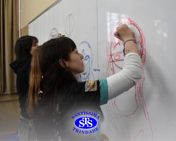 4º ano participa de Oficina de Desenho e cria telas