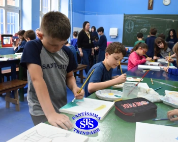 4º ano participa de Oficina de Desenho e cria telas