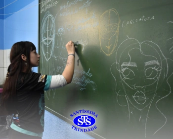 4º ano participa de Oficina de Desenho e cria telas