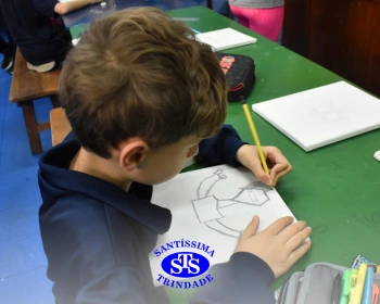 4º ano participa de Oficina de Desenho e cria telas
