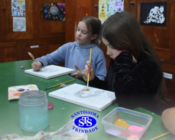 4º ano participa de Oficina de Desenho e cria telas