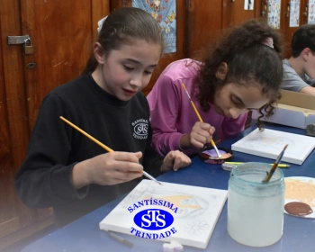4º ano participa de Oficina de Desenho e cria telas