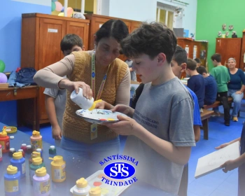 4º ano participa de Oficina de Desenho e cria telas