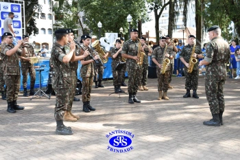 Comemoração dos 110 anos do Colégio no 2º Santíssimas Day 