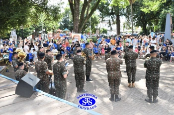 Comemoração dos 110 anos do Colégio no 2º Santíssimas Day 