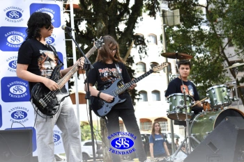 Comemoração dos 110 anos do Colégio no 2º Santíssimas Day 