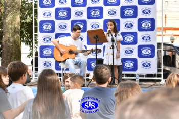 Comemoração dos 110 anos do Colégio no 2º Santíssimas Day 